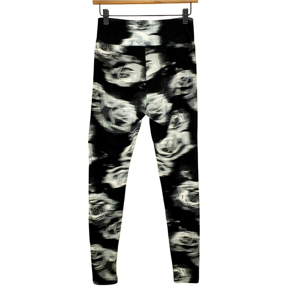 No Boundaries Rose Leggings